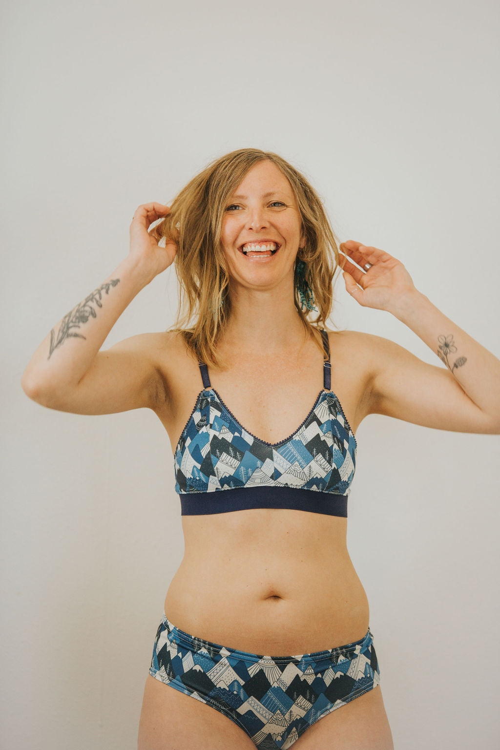 R2W MOUNTAIN BRA